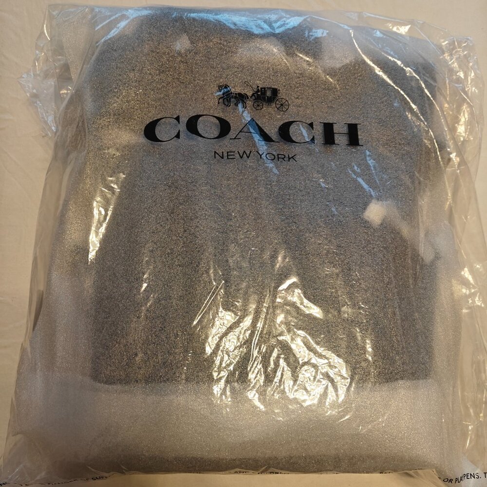 New in Original Packaging - COACH  Men’s TERRAIN ROLL TOP Backpack Black F24676 - Picture 10 of 10